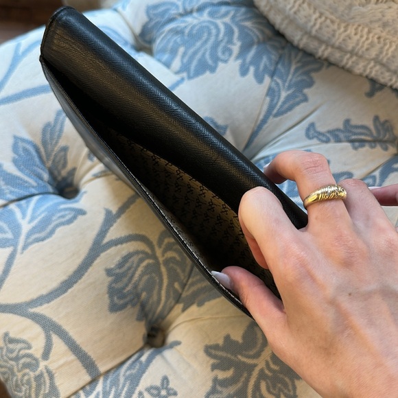 Authentic Yves Saint Laurent "YSL" Black Leather Envelope Clutch Bag W/Chain - Picture 7 of 15